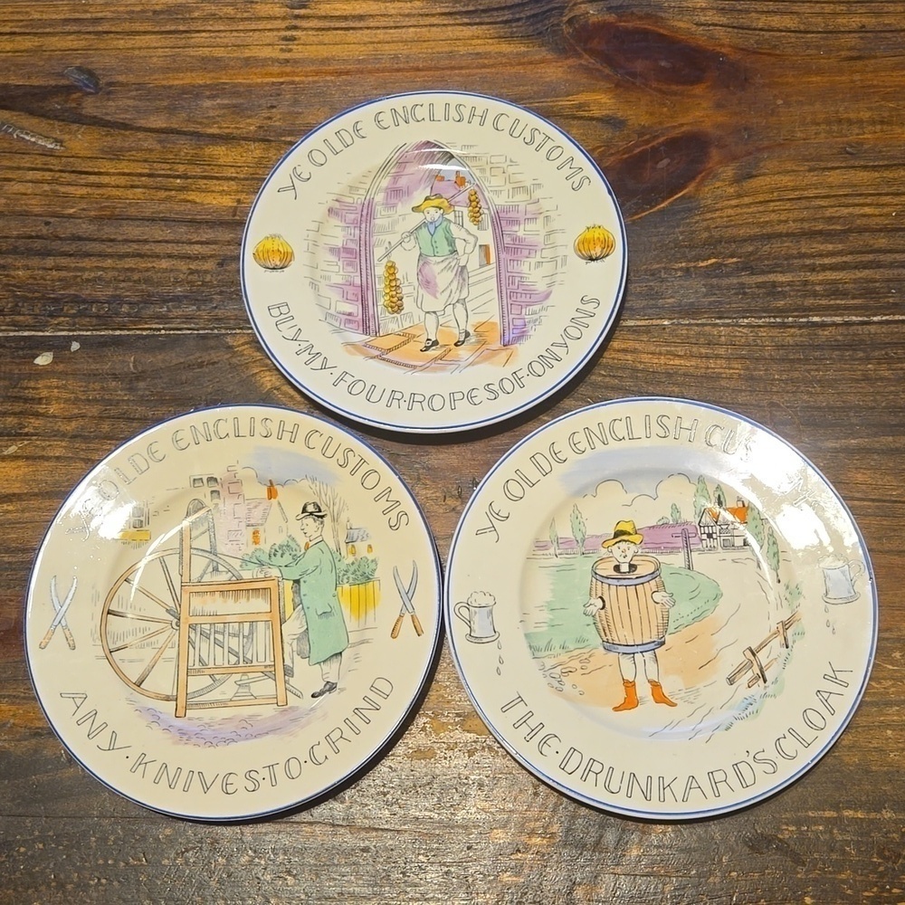 Fondeville England Set of 3 Ye Old English Custom Plates Made by Burgess & Leigh